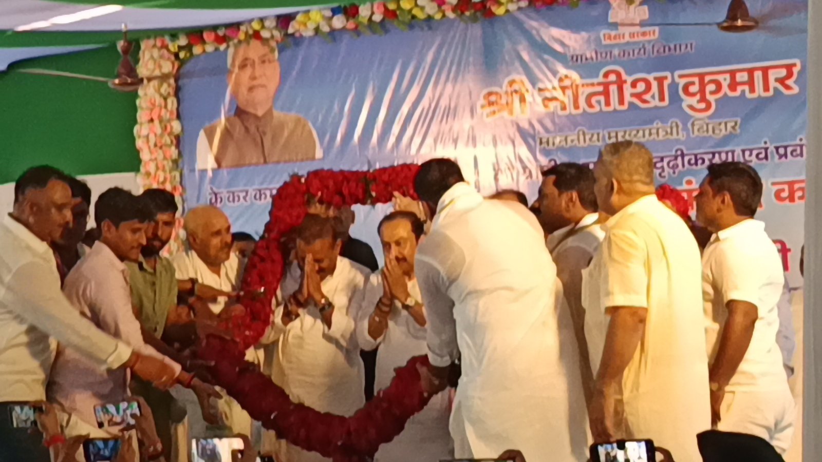मंत्री अशोक चौधरी ने जनसंवाद के बहाने बरबीघा में अपनी पकड़ को बताया